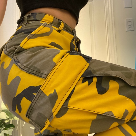 High waisted cargo pants - Picture 3 of 9